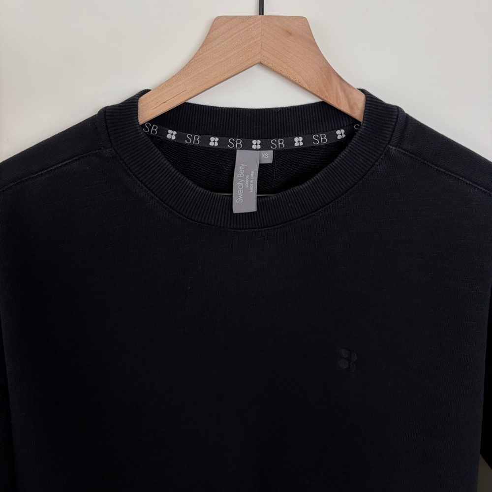 Sweaty Betty Essentials Crewneck Sweatshirt in Black - Picture 6 of 7